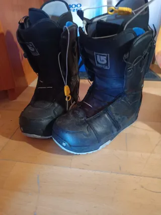 GRAN OPORTUNIDAD!! Tablas Snow + fijaciones +2 Pa