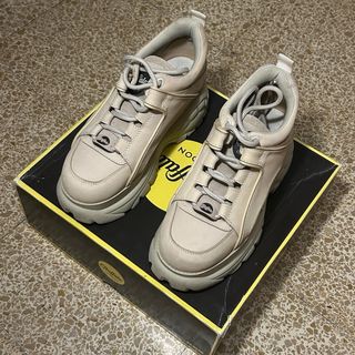 Buffalo Nubuck Cream Talla 38