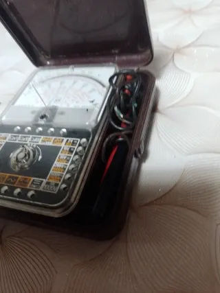 Multímetro Analógico Vintage
