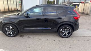Volvo XC40 2021