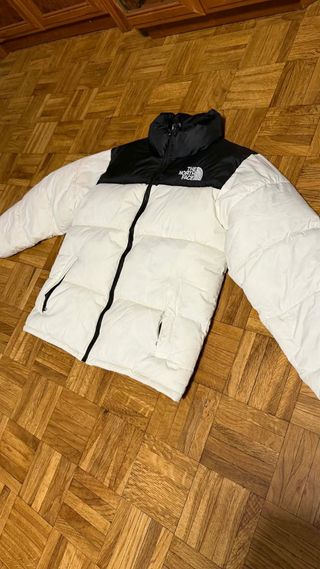 Chaqueta The North Face Negra y Blanca