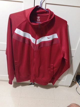 Sudadera Nike Roja con Rayas Blancas