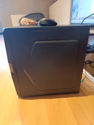 Torre PC MSI reacondicionada