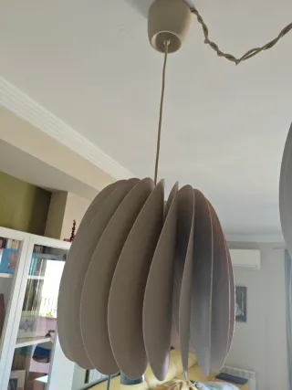 Lámpara de techo beige