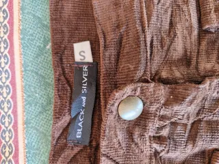 Falda de pana marrón