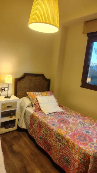 Habitación juvenil completa 2 camas 90 + cabeceros