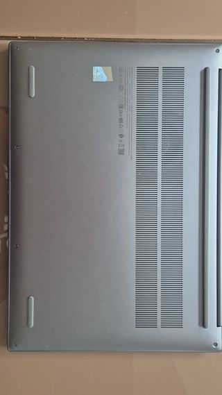 Lenovo Slim 5 IRH10 Plata (3 meses uso)