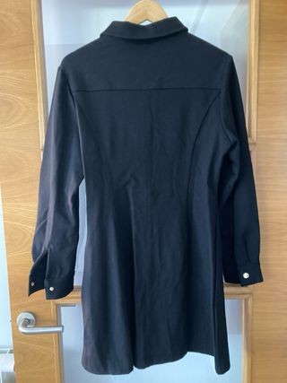Vestido negro Zara