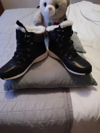 Botines negros forrados con pelo