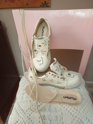 Zapatillas chicas diseño caras