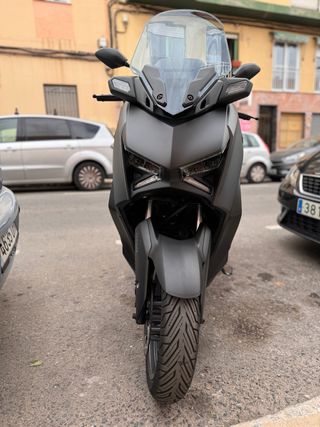 Yamaha XMAX 300 2024 - 15.000 km