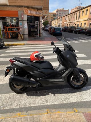 Yamaha XMAX 300 2024 - 15.000 km