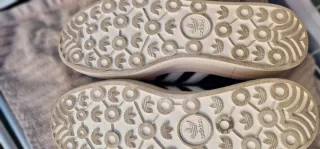 Adidas Gazelle Negras y Blancas Talla 41