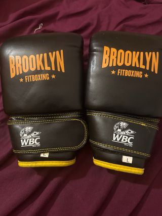 Guantes de Boxeo Leone 1947 Negro Y guantes fitbox