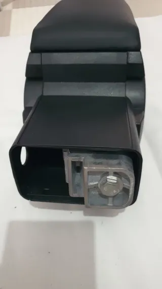 Reposabrazos consola central cuero sintético