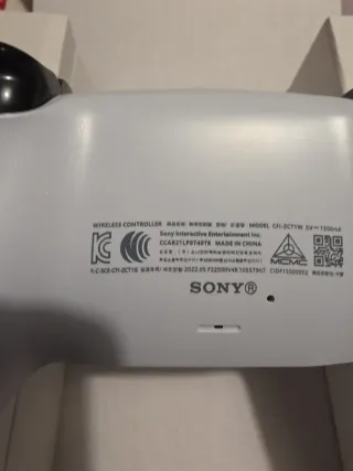 Mando PS4 Blanco y Negro