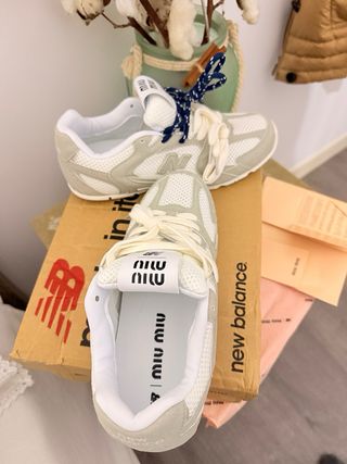 NEW BALANCE POR MIU MIU