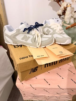 NEW BALANCE POR MIU MIU