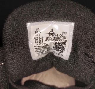 Jordan 3 Off Noir Taglia 42.5 Deadstock