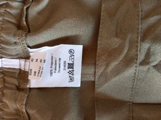 Pantalón verde mujer