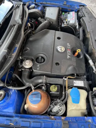 Volkswagen Golf 2000