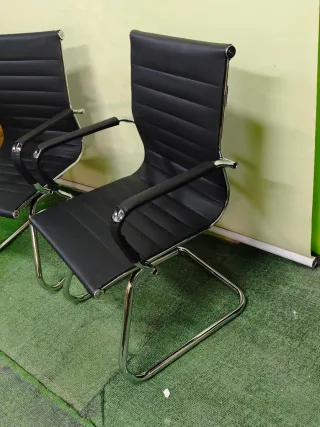 Silla De Conferencia Balve En Cuero Sintético