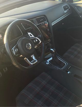 Volkswagen Golf GTI 2019 245cv DSG