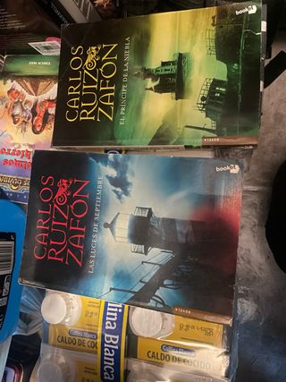 2 libros de Carlos ruiz zafon