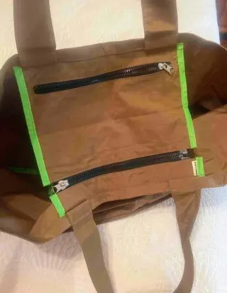 Bolso shopper color caqui