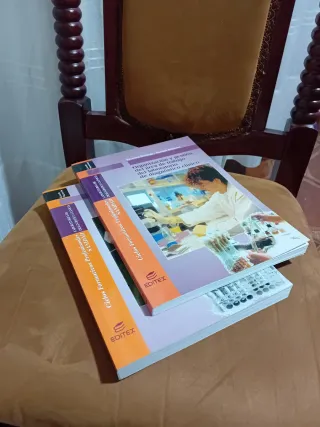 2 libros grado superior laboratorio