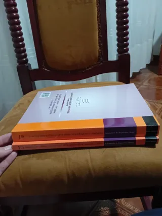 2 libros grado superior laboratorio