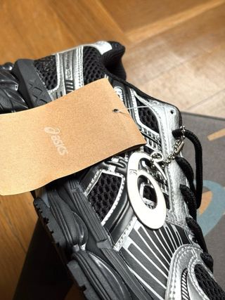 ASICS GEL KAYANO 12.1 Negro/Plata