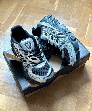 ASICS GEL KAYANO 12.1 Negro/Plata