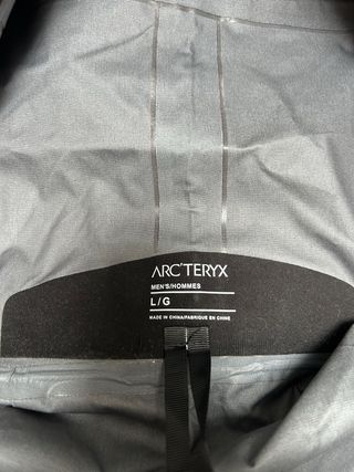 Chaqueta Arc'teryx Alpha SV Negra