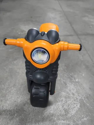 Moto Molto Naranja