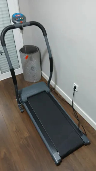 Cinta de andar gris y negra