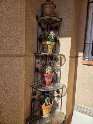 Rinconera de hierro y cristal