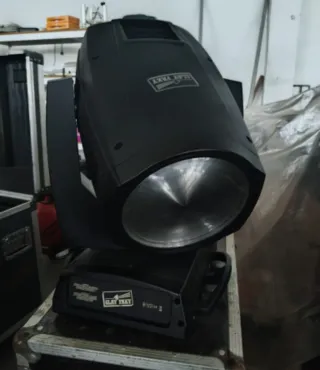 Cabeza Móvil Clay Paky