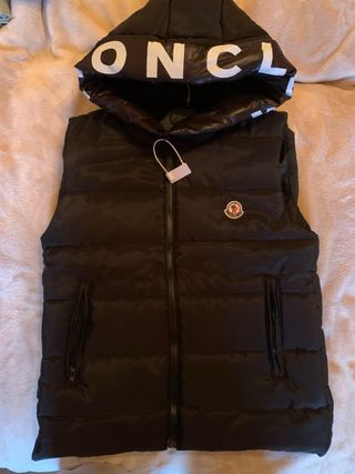 Moncler Gilet Nero Cappuccio Logo