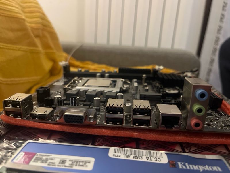 Combo Placa Base H61, i3 3240, 8GB RAM DDR3 afbeelding 4