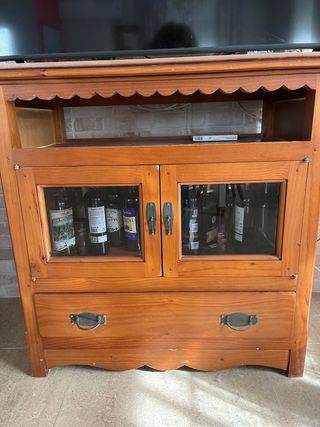 Mueble auxiliar madera y cristal