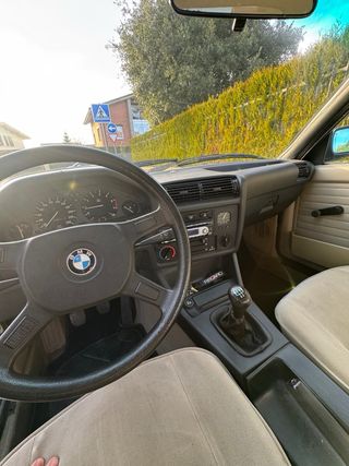 BMW E30 318i 1987