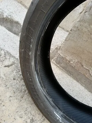 Neumáticos Ducati 160/60/17 y 120/60/17