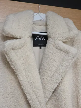 Abrigo Teddy Zara Oversize Talla M/L Beige