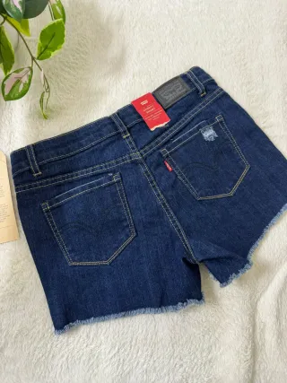 Pantalón corto vaquero Levi's desgastado