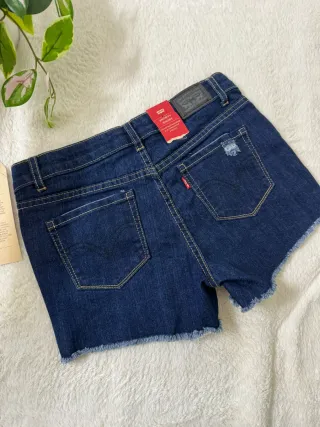 Pantalón corto vaquero Levi's desgastado