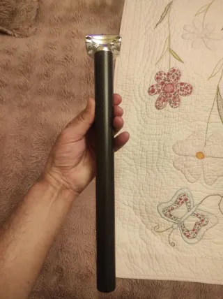 Tija ITM Carbono 27,2. 300 mm.