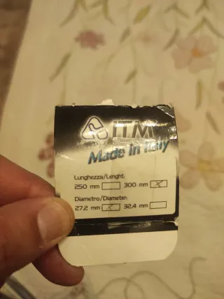 Tija ITM Carbono 27,2. 300 mm.