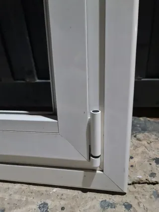 Ventana abatible/oscilobatiente aluminio