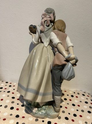 Lladro Caminante Pillastre
